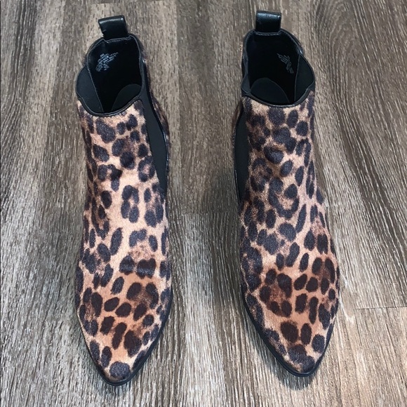 Cheetah Print Booties - Picture 3 of 9